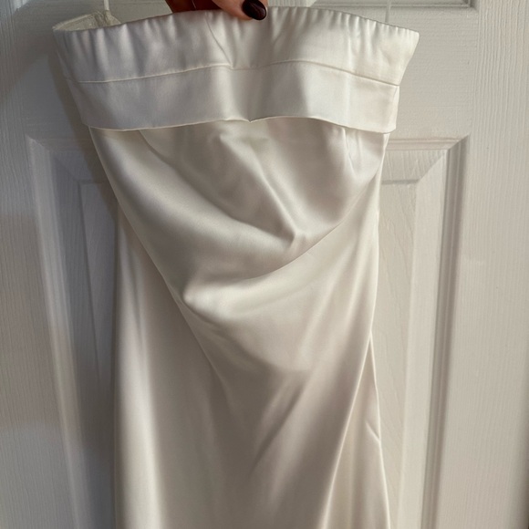 White Satin Strapless Dress - Picture 4 of 6